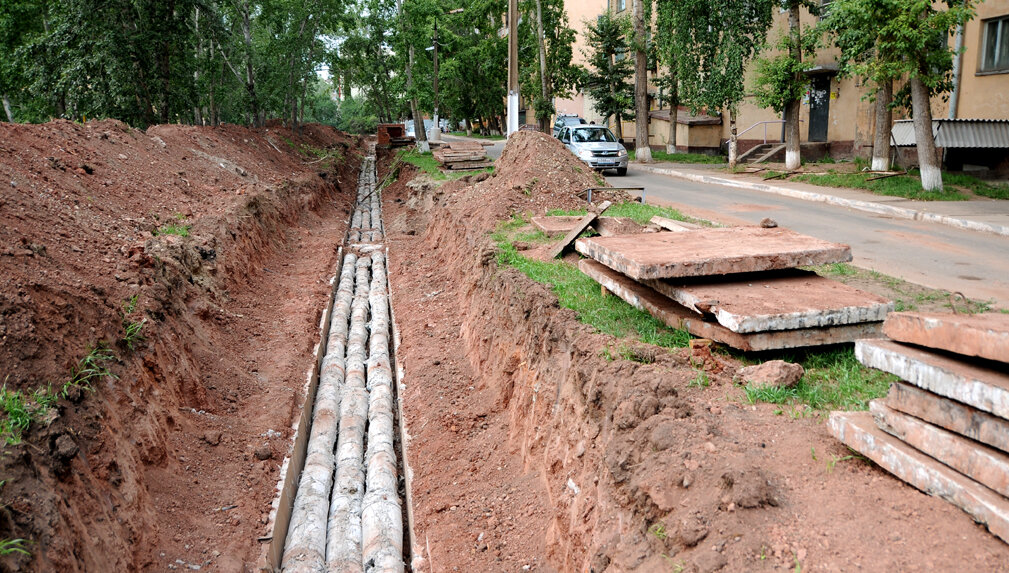 Эти раскопки - точно не от УК. Почему? Смотри предыдущий текст. Фото автора