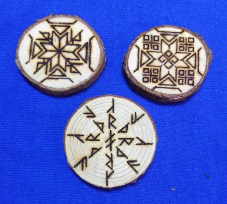 Амулеты. Орепей оберег. Заговорить амулет на удачу. Оберег для дома из дерева. Как работают обереги.