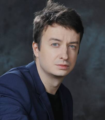 Арсений Фогелев - исполнитель роли Чацкого, "Заслуженный артист Кубани"