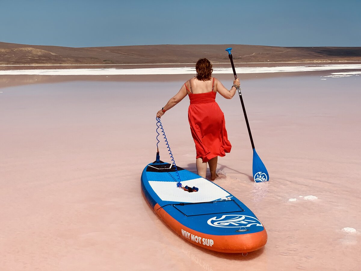 Баба с веслом на Кояшском озере