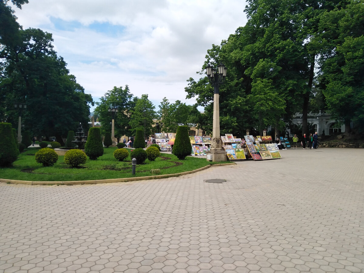 Налетай, торопись, покупай живопись!