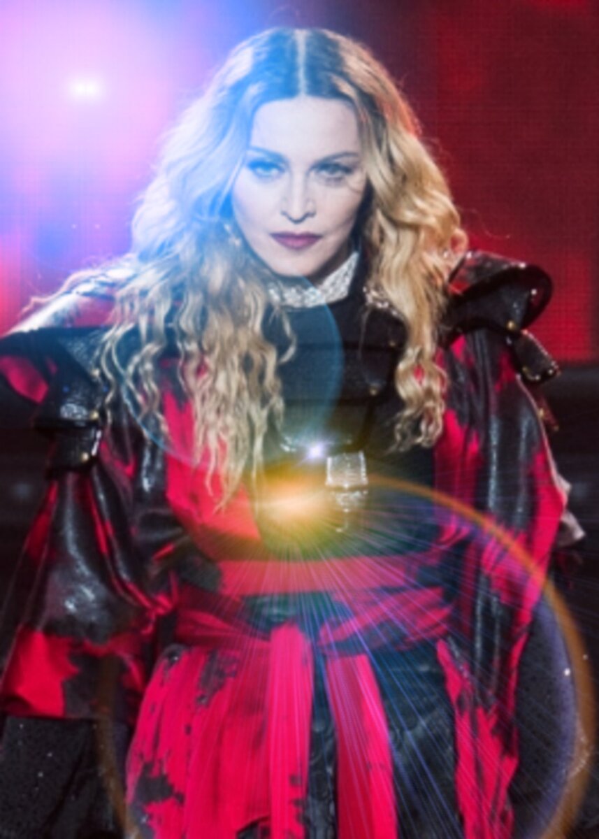   Мадонна согласится принять участие в Евровидении в этом году в Израиле, если за это ей заплатят 1 миллион долларов, сообщил израильский портал Ynet, и эти деньги готов заплатить миллиардер Сильван