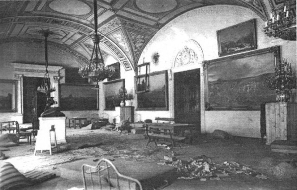 штурм зимнего дворца 1917 фото