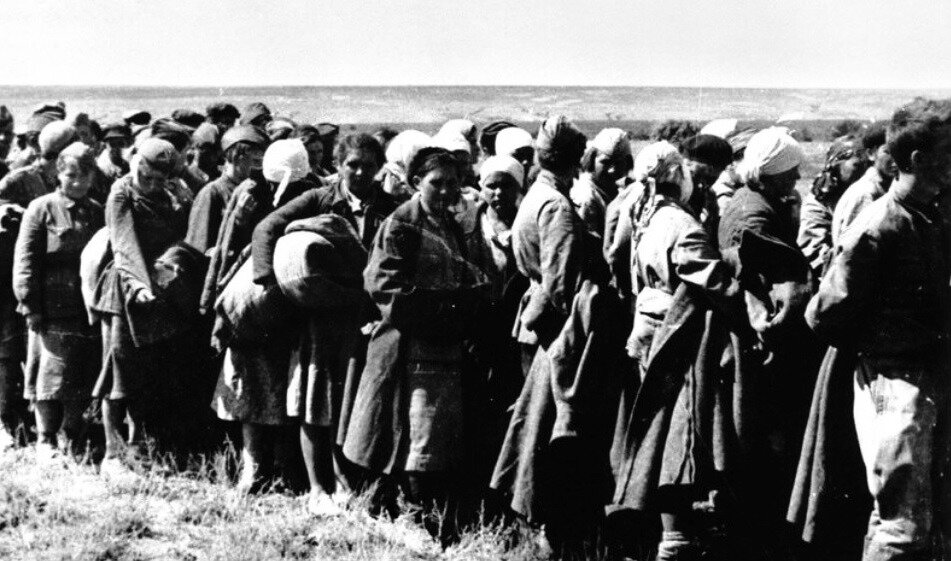 Исторические тайны, история, концлагерь, женщина военный, война. Фото взято из открытых источников.