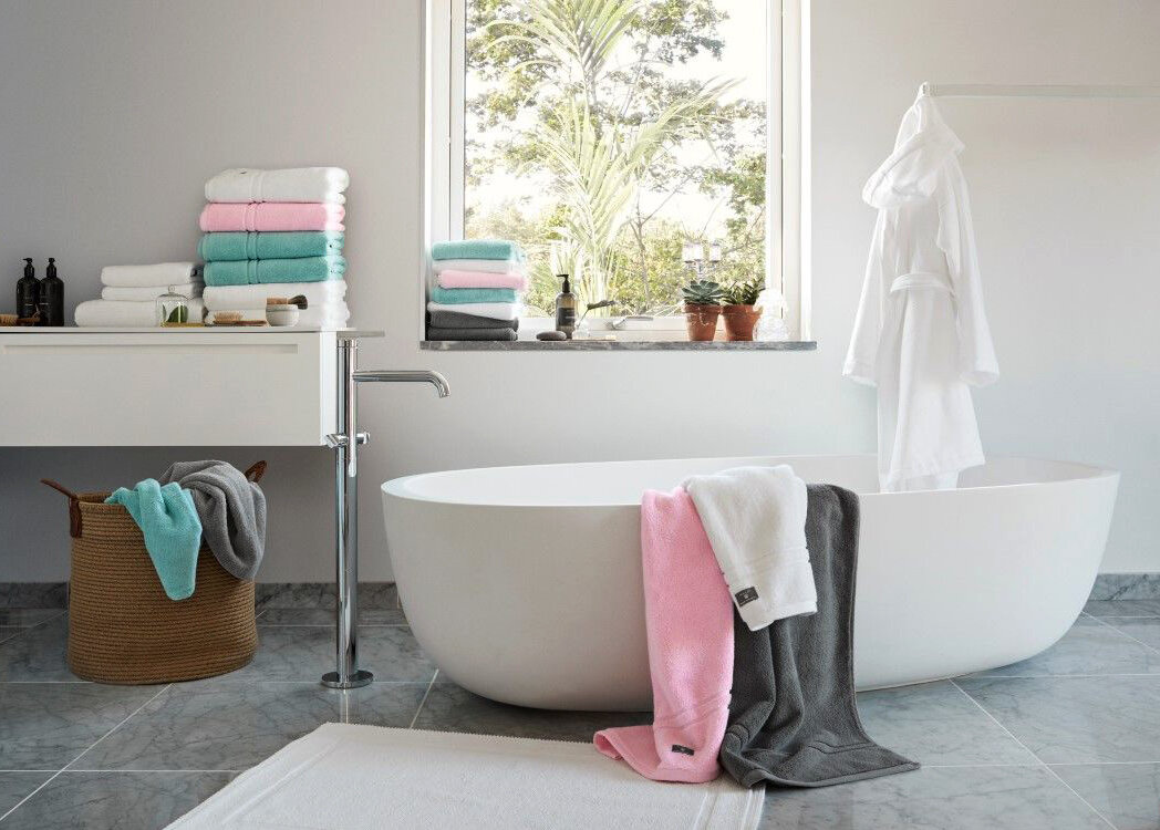 Коллекция аксессуаров, текстиля и принадлежностей для ванны бренда Gant Home.