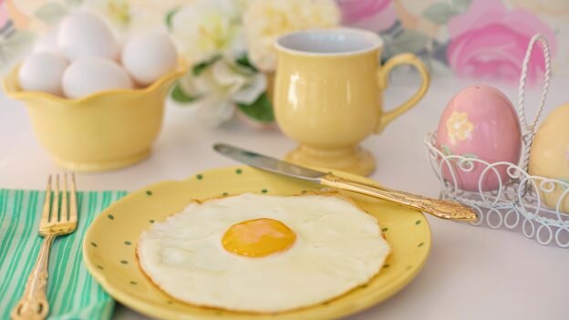 Стоит ли добавлять в рацион яйца после 50 лет?