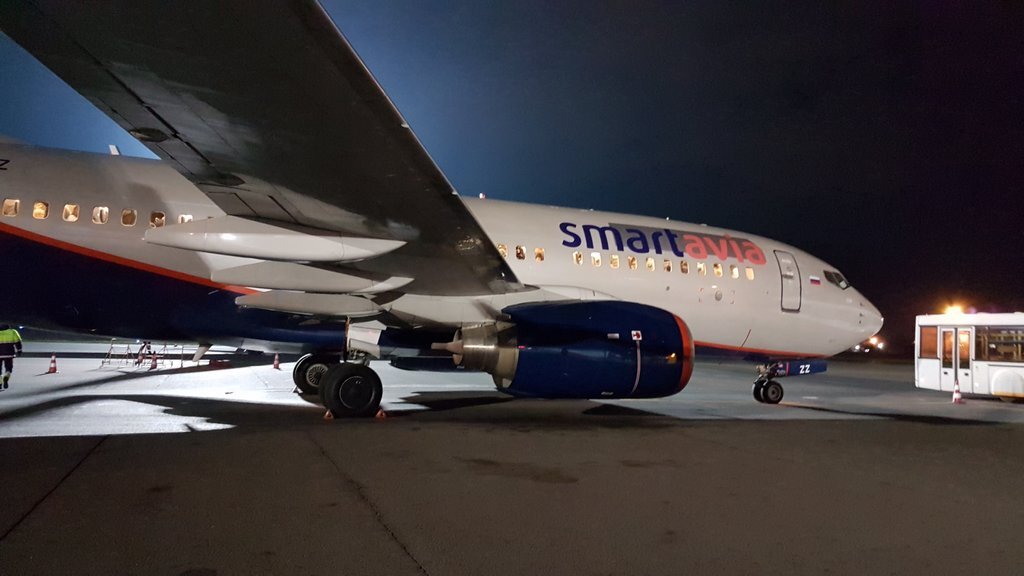 VP-BZZ - SmartAvia - Boeing 737-752(WL). С 2003 по 2018 гг. летал в Мексикане. До ребрендинга Нордавиа в Смартавиа летал в ливрее первой с сентября 2018 по март 2019. Интересно как ливрея "пятисотки" наложилась на "семисотку"
 