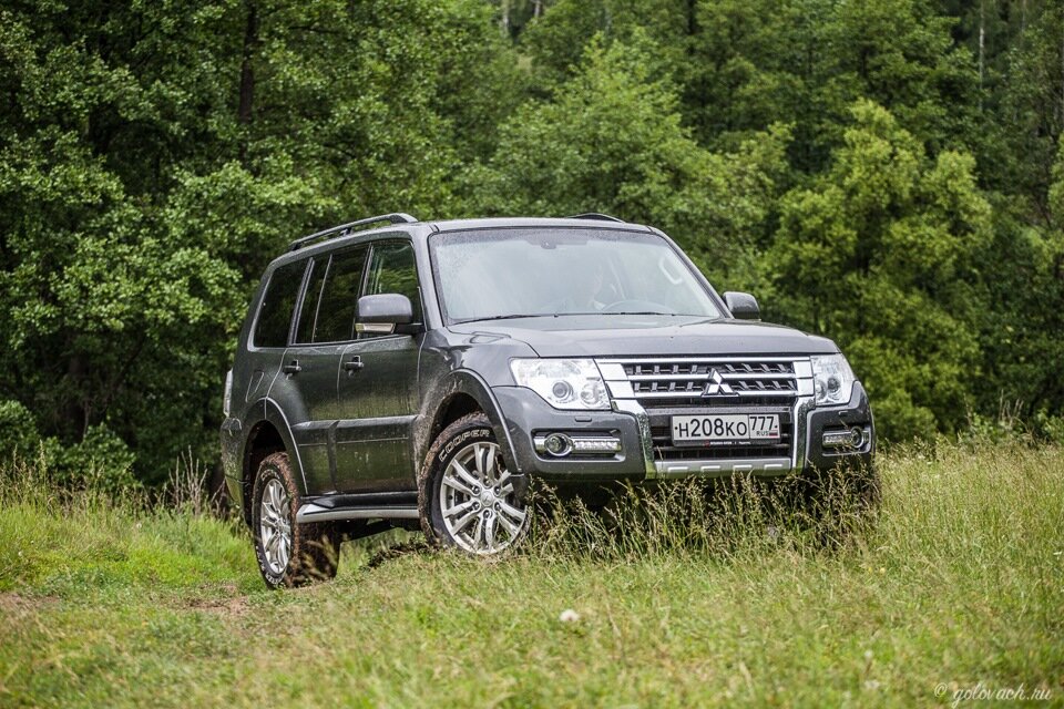 Покатался на Mitsubishi Pajero IV. Вот какие выводы я сделал. Конечно, многие не согласятся, но всё же ???