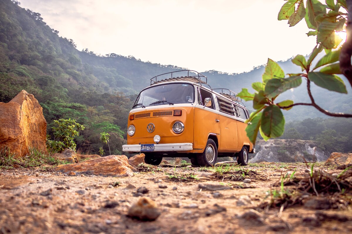 https://www.pexels.com/ru-ru/photo/hd-volkswagen-2832251/