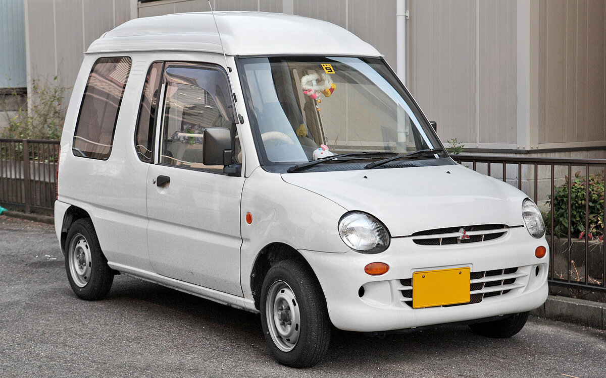 Mitsubishi Minica Toppo 2-го поколения. Фото с сайта wikimedia.org