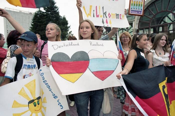 Германия про русских. Россия и Германия Дружба. Русские в Германии. Германия дружит с Россией.