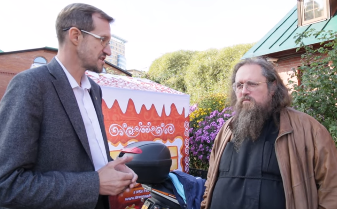 Кадр из того самого интервью. Взято с youtube.