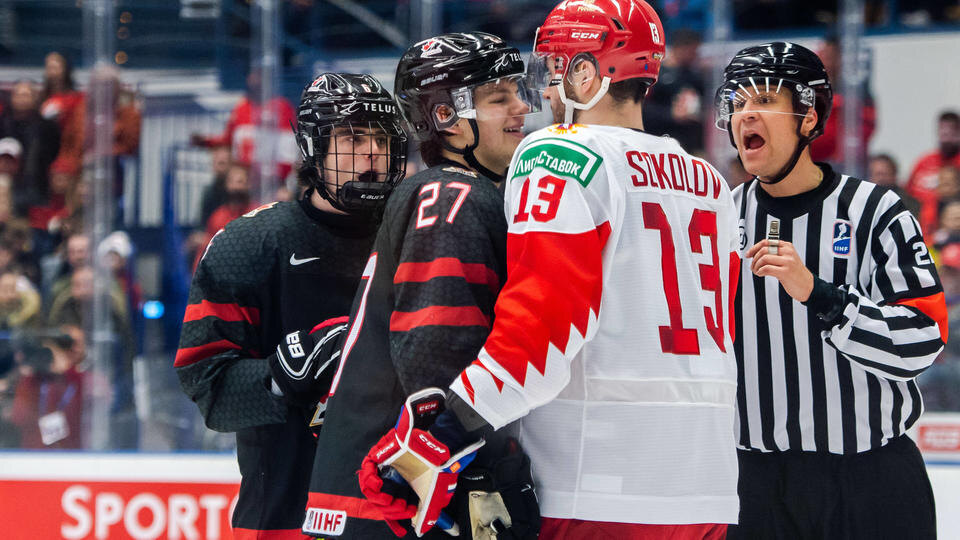 Е.Соколов и Б.Хейтон на разборках.