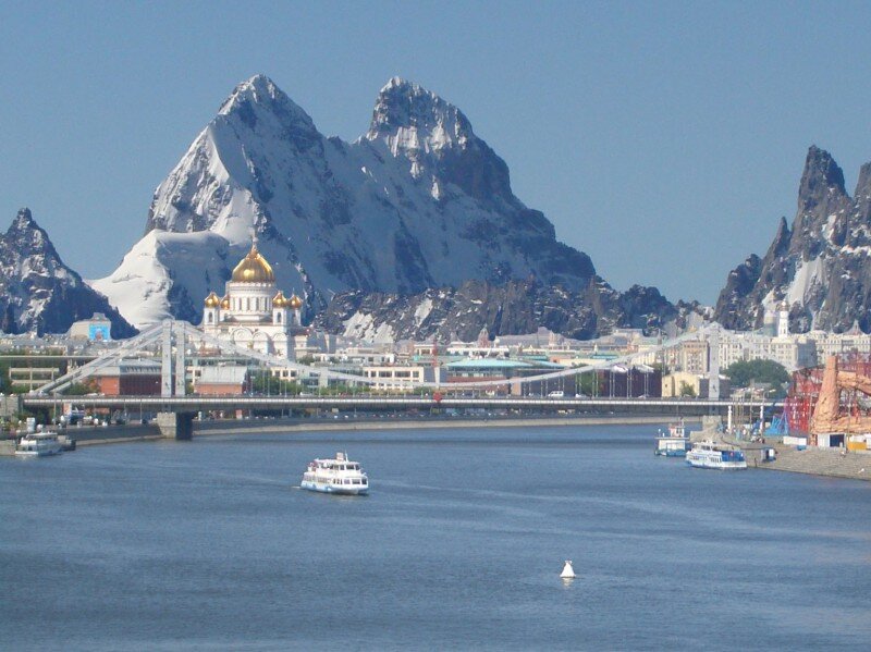 Гора в москве как называется. Море в Москве. Горы возле Питера. Горы в Москве. В Питере есть горы.