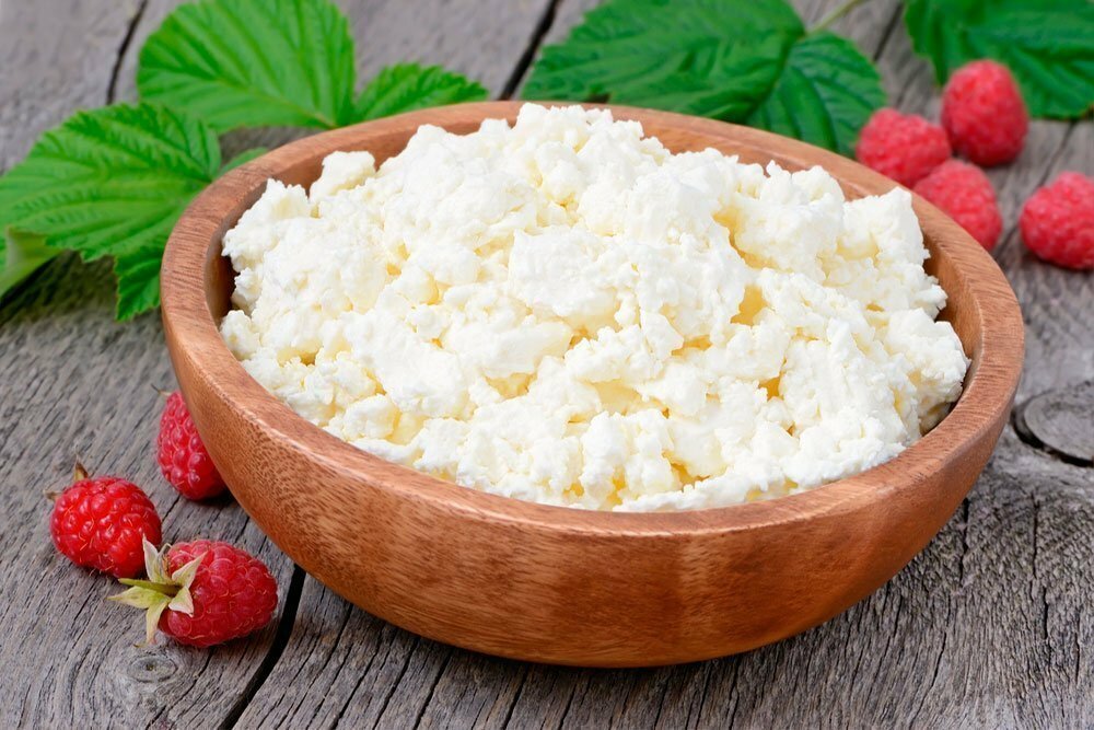 Натуральный творог. (источник-zen.yandex.ru).