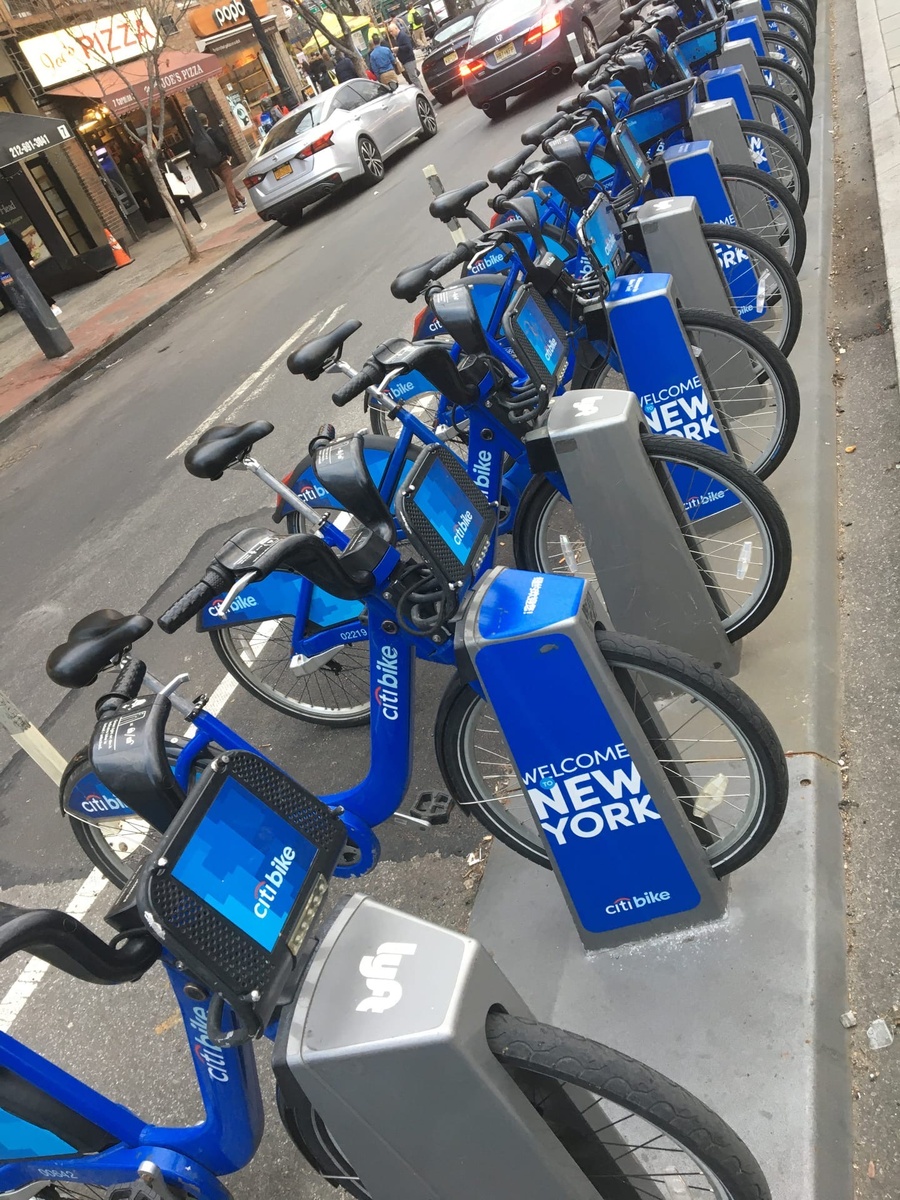 велопарковка. фото февраль 2020