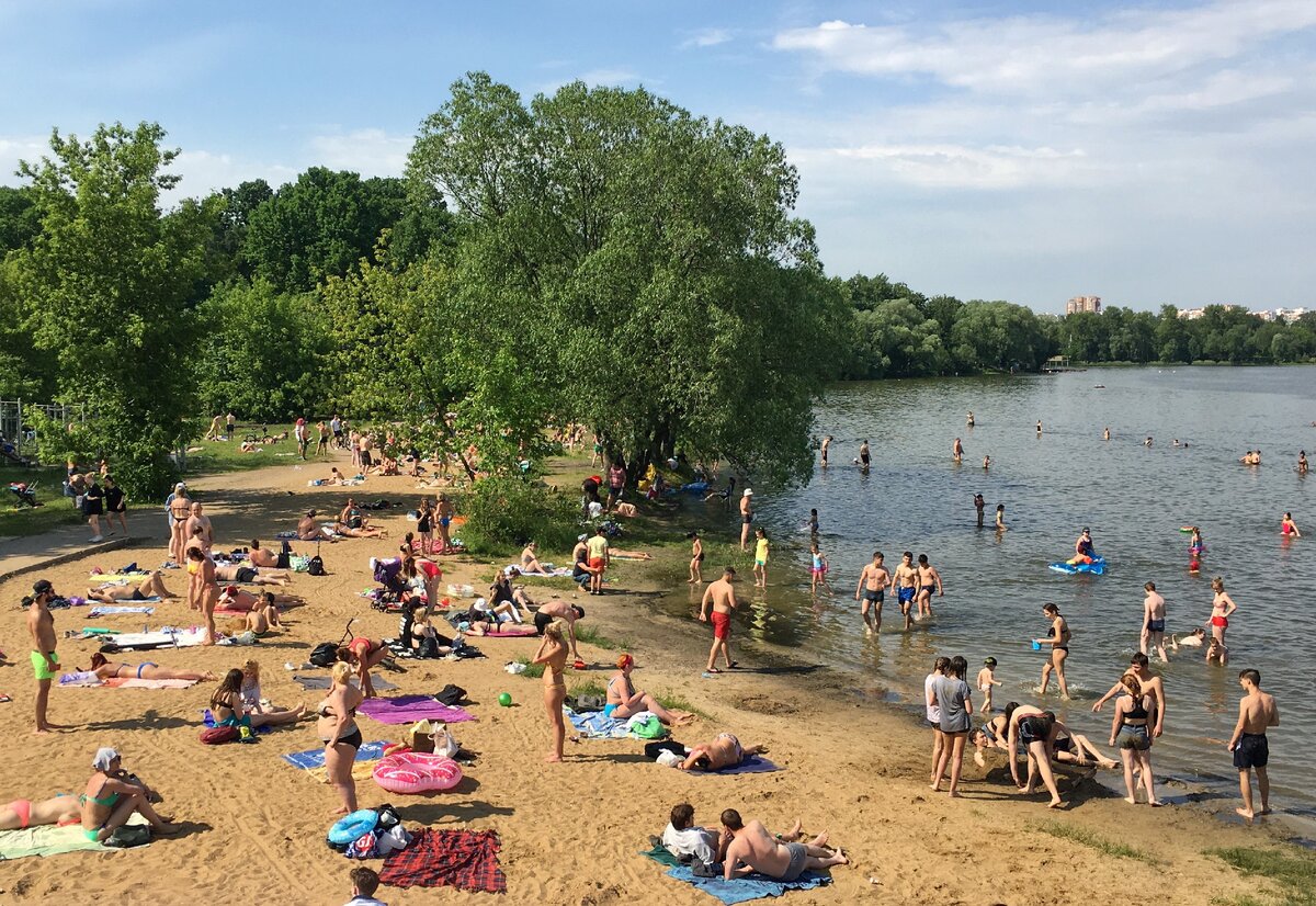 Белое озеро в Косино на востоке Москвы. Фото автора статьи. 