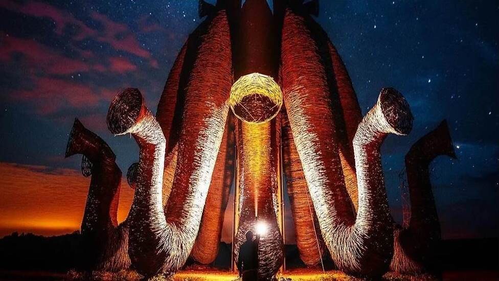 Арт-объект "Бобур" в Николо-Ленивце. Фото: https://www.stoyanie.ru/arhstoyanie-2020, https://www.instagram.com/tomrus/