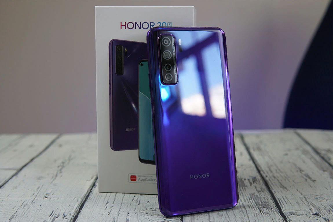 Самый доступный смартфон с 5G и мощным процессором Kirin 820, 6/128ГБ, IPS и флагманские камеры3