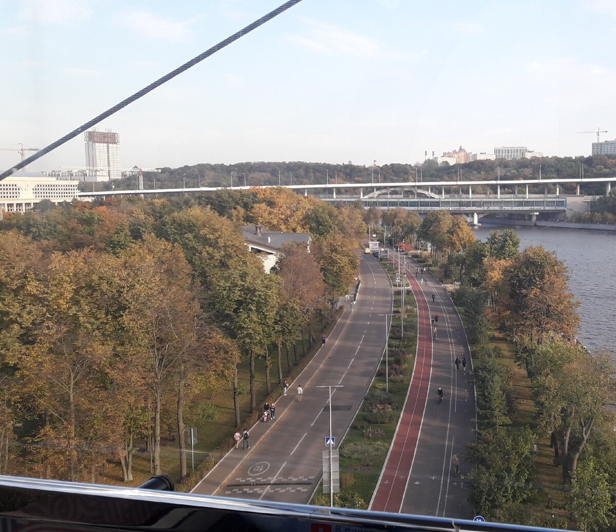 Московская канатная дорога. Вид из кабинки.