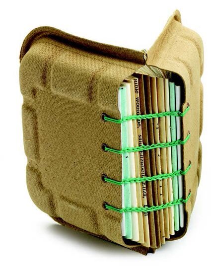 Блокнот с обложкой из контейнера для яиц. Автор Erin Zamrzla