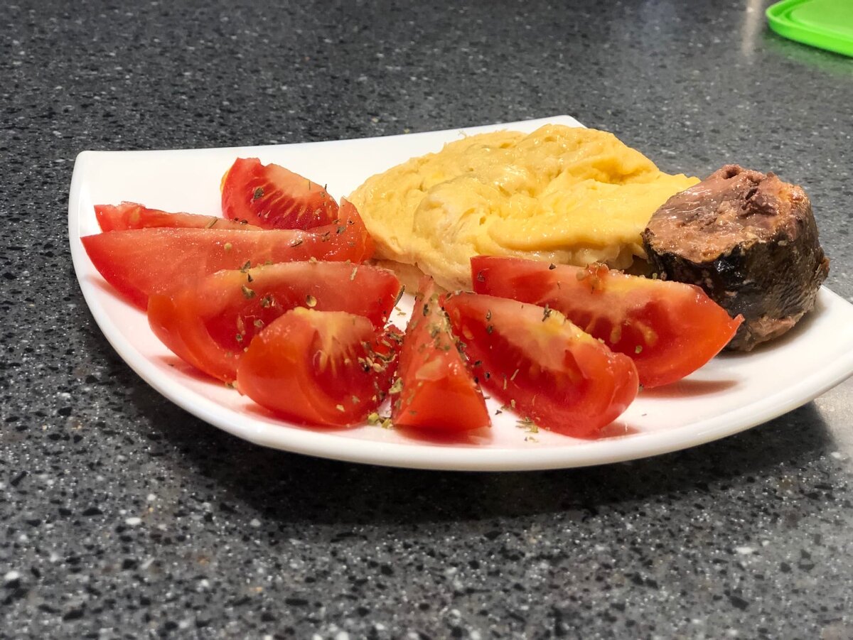 На самом деле хороший вариант завтрака.