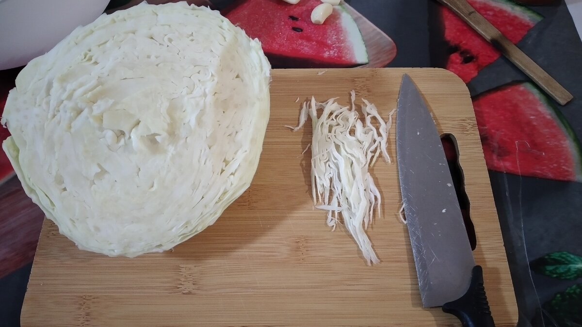 Крошим капусту ножом