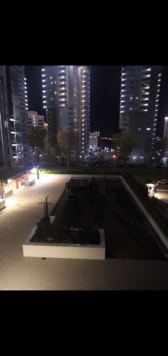 В далеке Кул Шариф