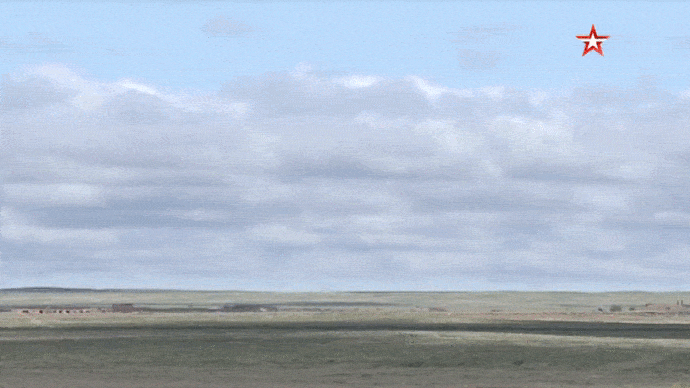 Пуск гиперзвуковой ракеты перехватчика А-235 (Нудоль) GIF видео.