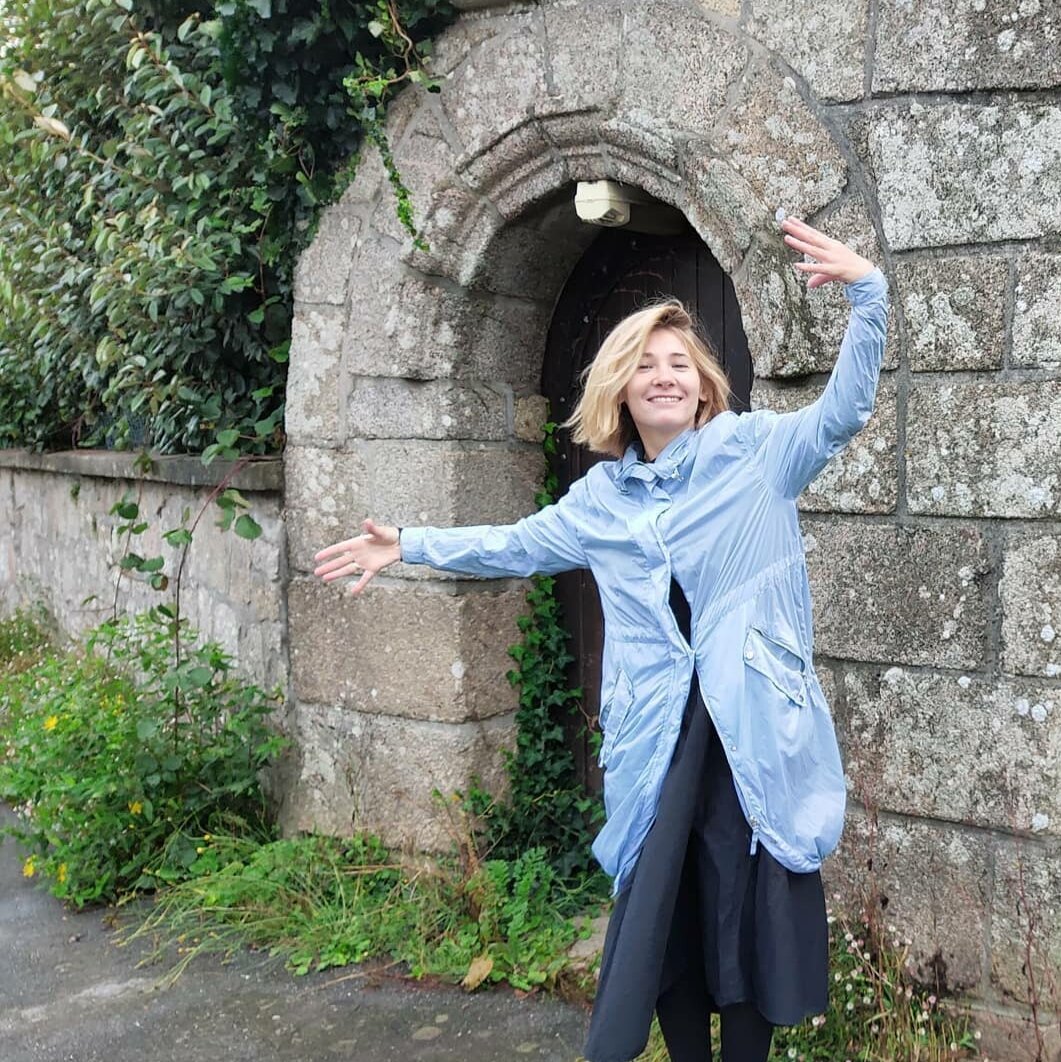 это я, автор этого канала, Маршева Даша. Ежедневные истории про жизнь в Бретани рассказываю в своем инстаграм dasha_marsheva