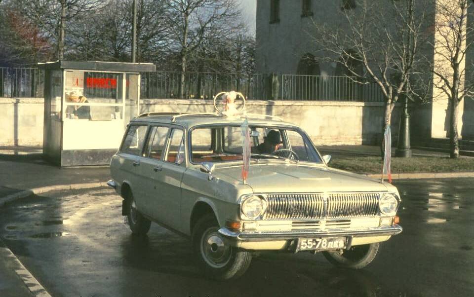 Волга ГАЗ 1975