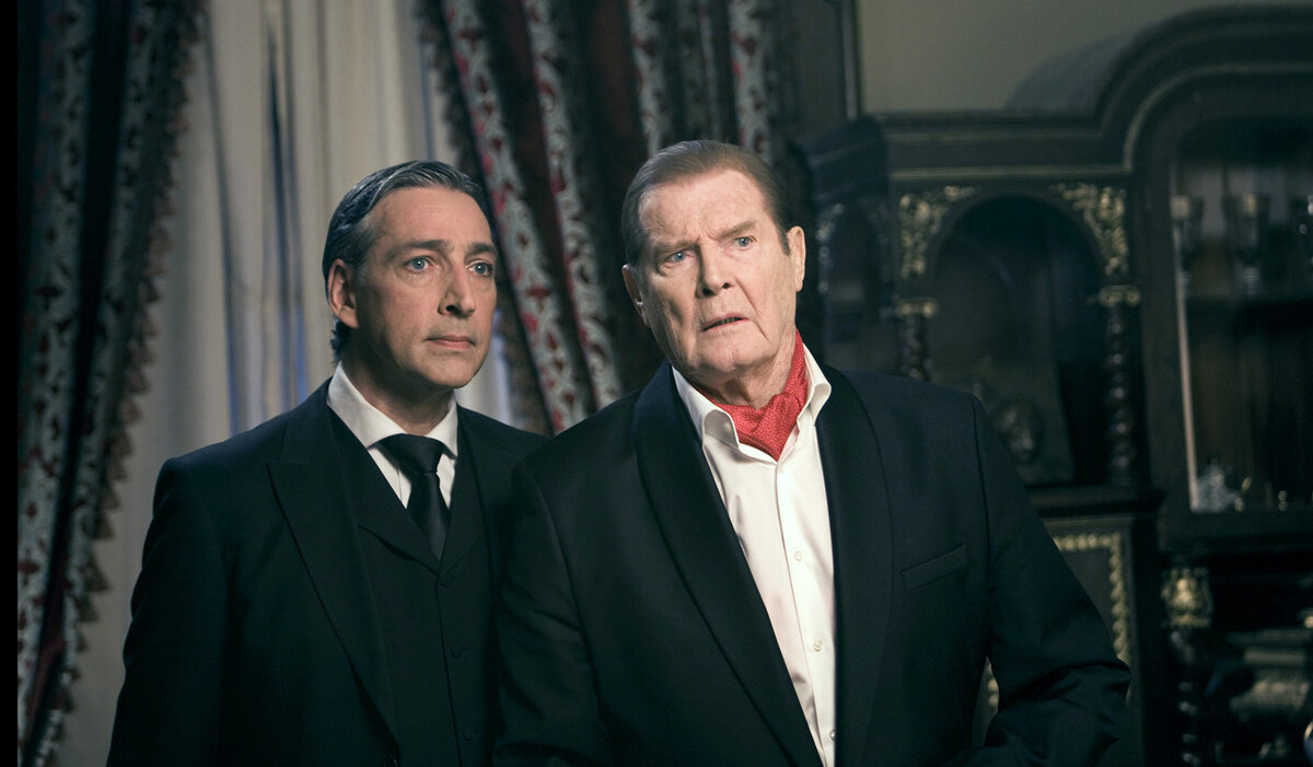 Роджер Мур и его дворецкий