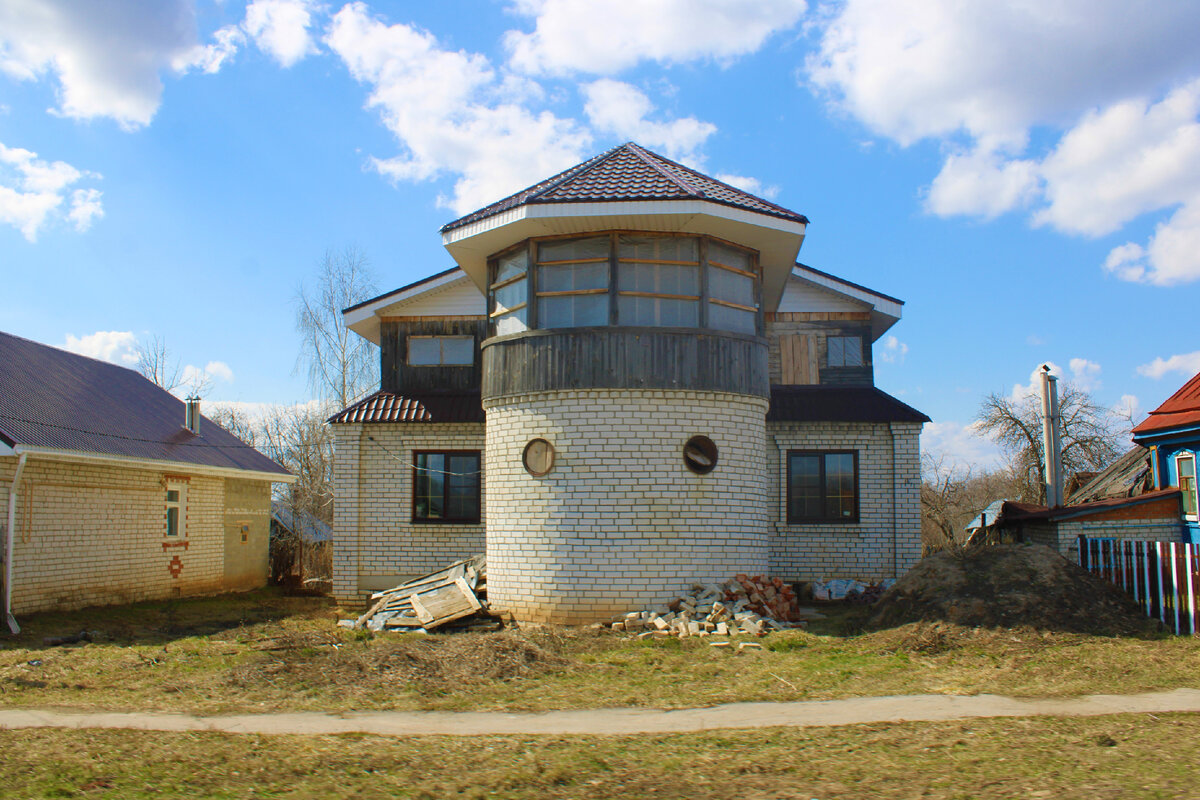 Село Спасское в Нижегородской области. Необъятная старина, которая  чувствуется в каждом уголке населенного пункта | Под зонтиком | Дзен