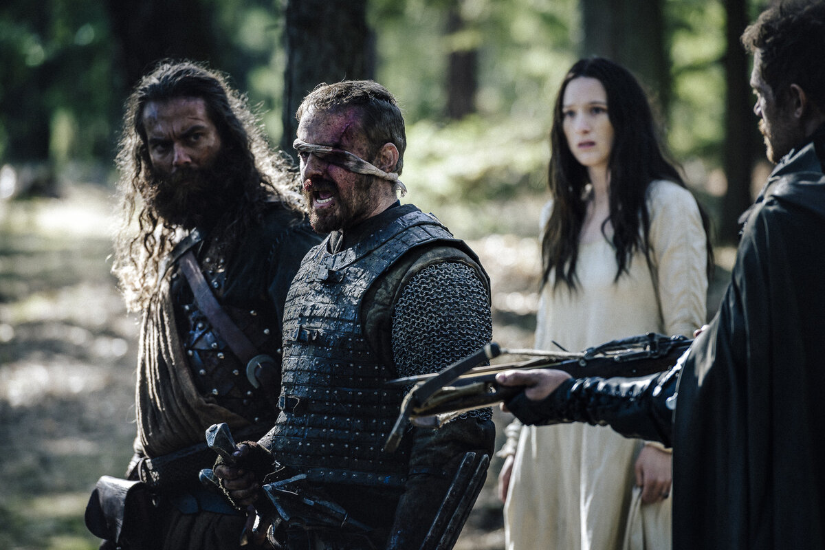 Софи Лоу, Бен Фостер и Кристофер Рай / «Средневековье», 2022 (J.B.J. Film)