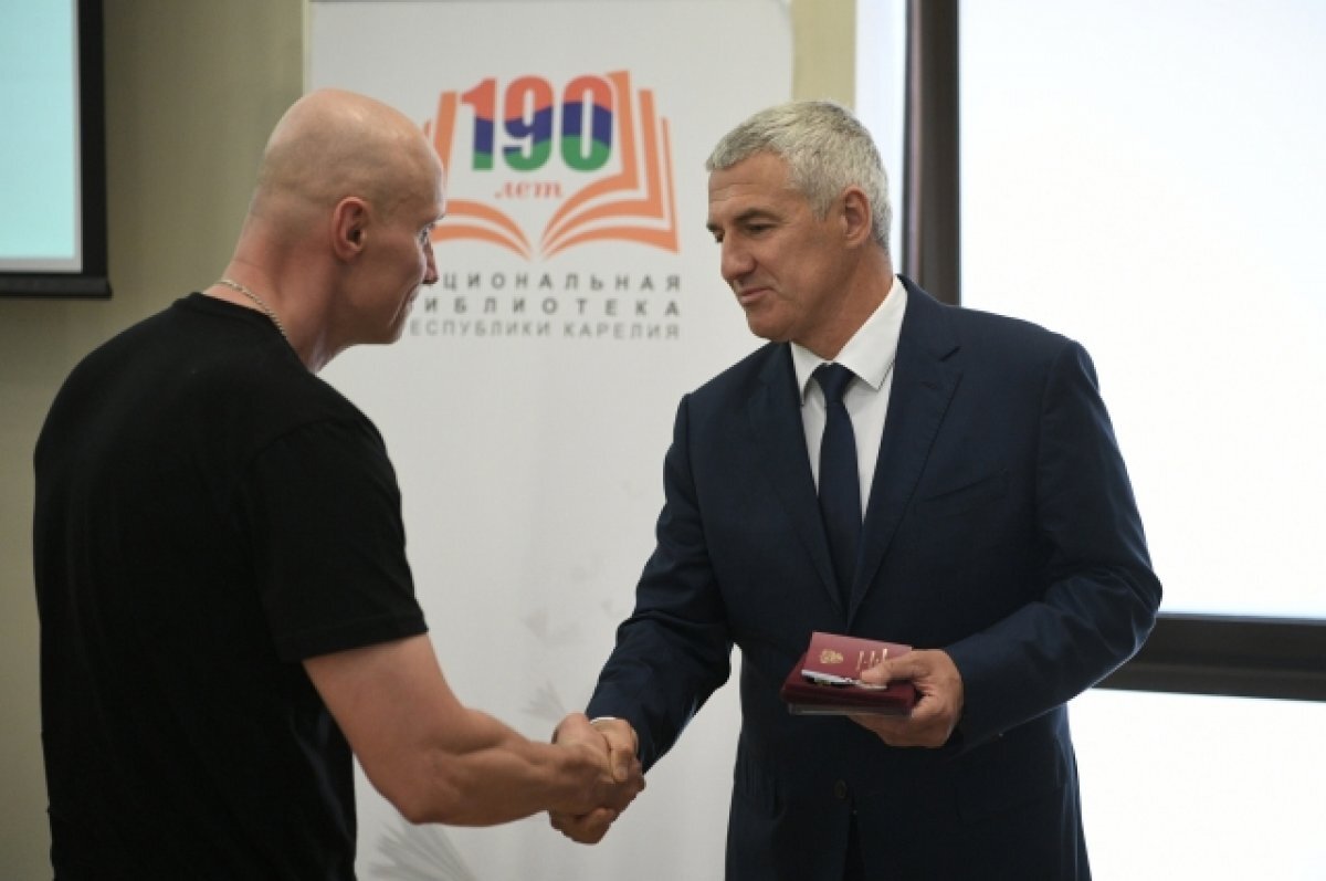    Участник СВО из Петрозаводска Юрий Киселевич награжден медалью за мужество