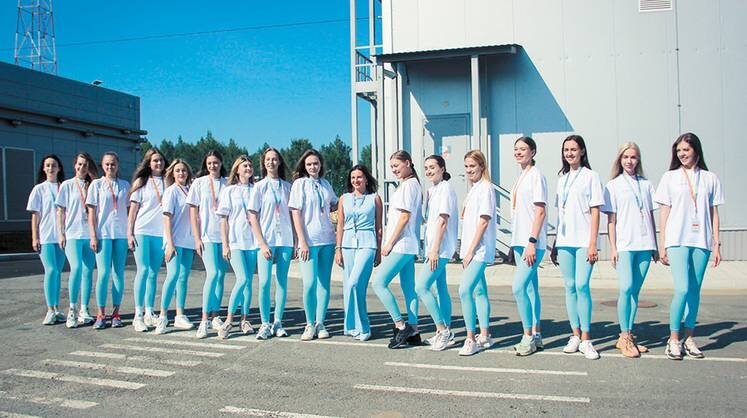     В дата-центре конкурсанток ждали экскурсия и фотосессия