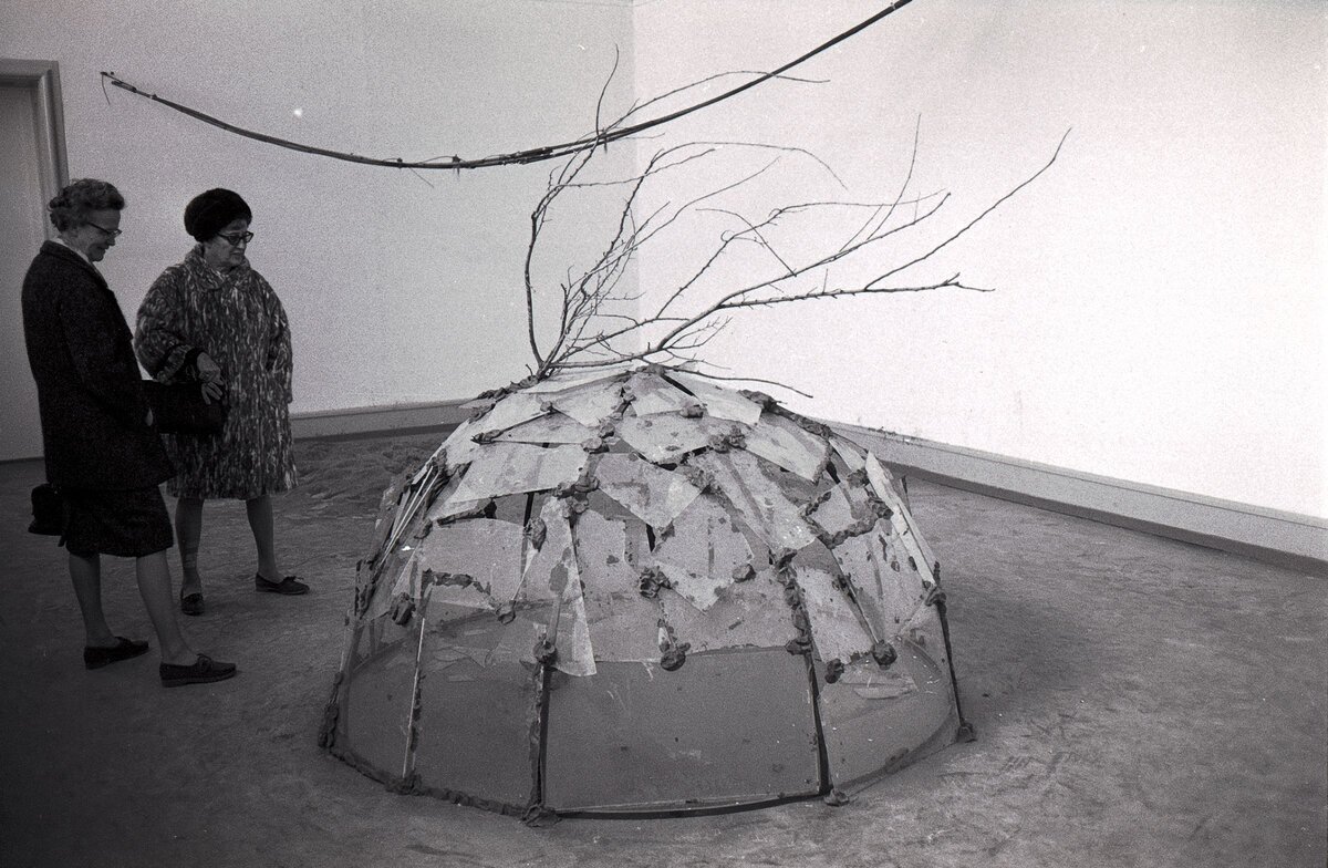 Выставка «Когда отношения становятся формой», 1969 г.