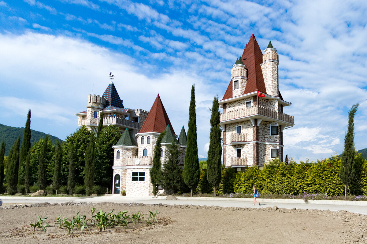 Дорога в Сочи (Джубга - Адлер) по черноморскому серпантину – непростое  испытание! | Записки на коленке | Дзен