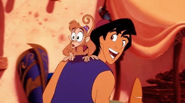  2) Аладдин (1992) Мультфильм создан по мотивам сказки об Аладдине из сказок «1001 ночи». На самом деле, Аладдину должно было быть 15 лет, но создатели мультика сделали его на три года старше. А в одной из сцен, когда Джинн колдует, можно заметить другого диснеевского персонажа — краба Себастьяна из «Русалочки». Да-да, Хоратайо Зэлониуса Игнатиуса Крустатайоуса Себастьяна, всё верно.