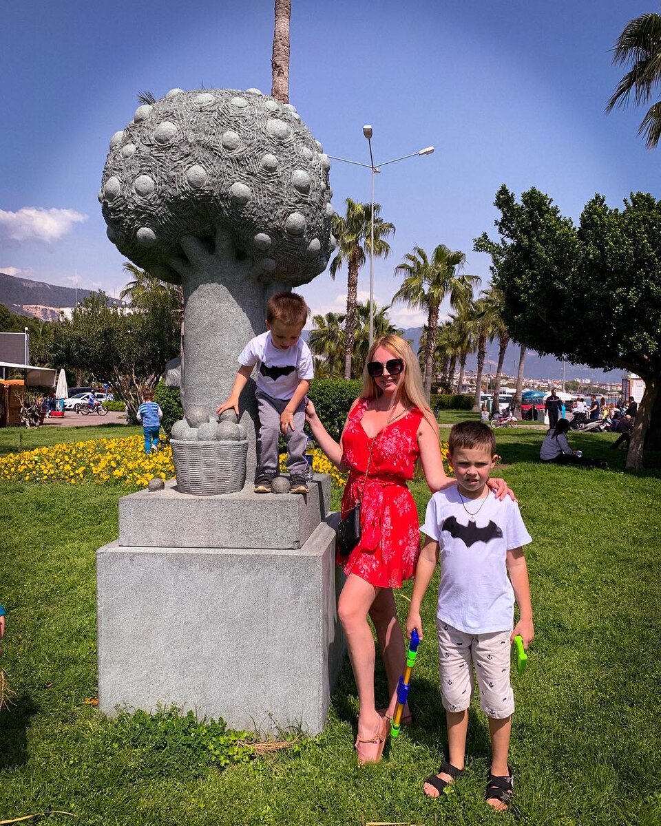 instagram.com/darya_pinzar86/