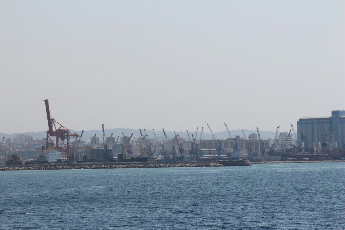 Порт Тартус. Автор неизвестен. Источник: http://mtdata.ru/u24/photo3533/20134107522-0/original.jpg