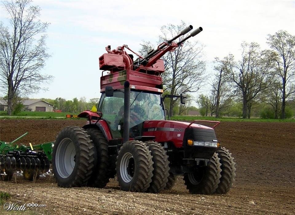 Этот и поле вспашет, и от пришельцев защитит