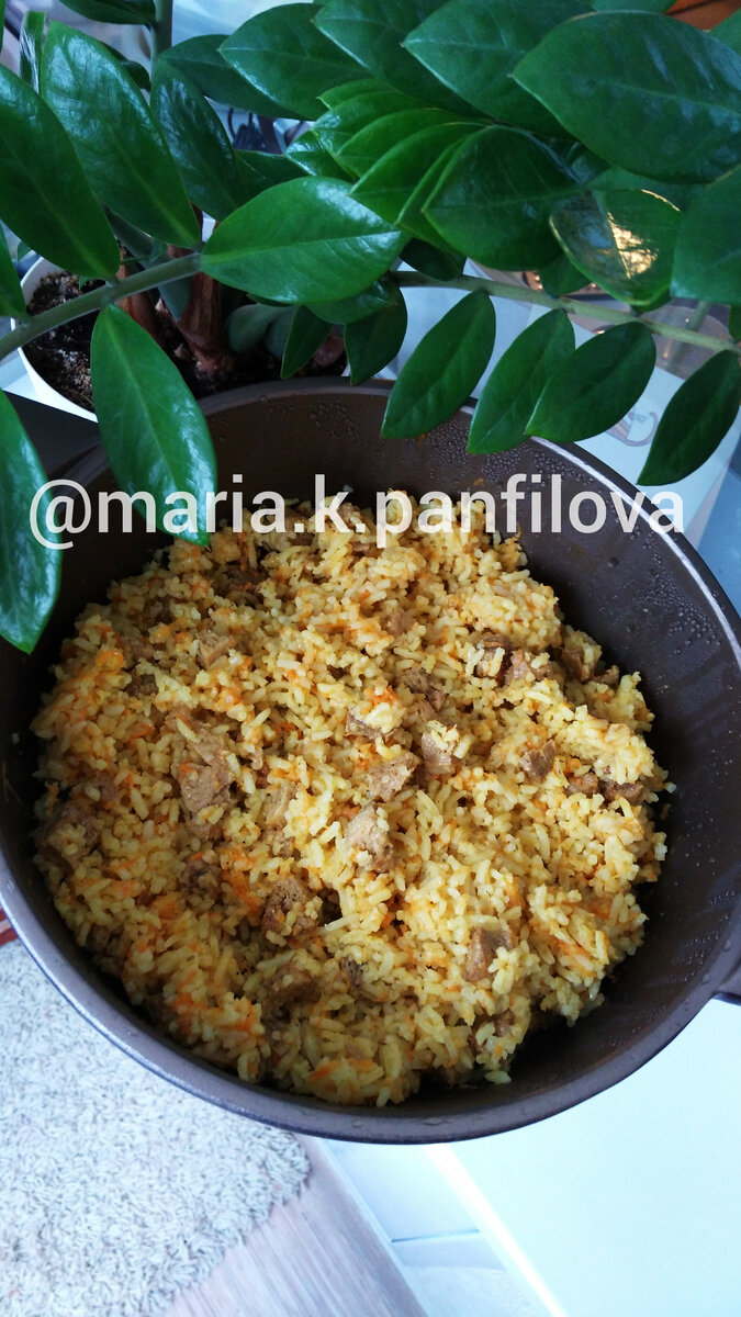 Красивый плов для тех, кто держит пост