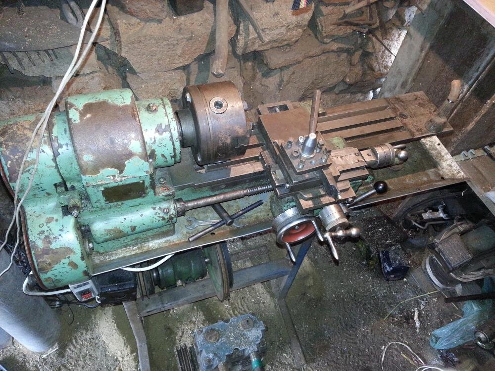 Как правило, станки редко бывают в хорошей сохранности. Этому станку ровно 50 лет!