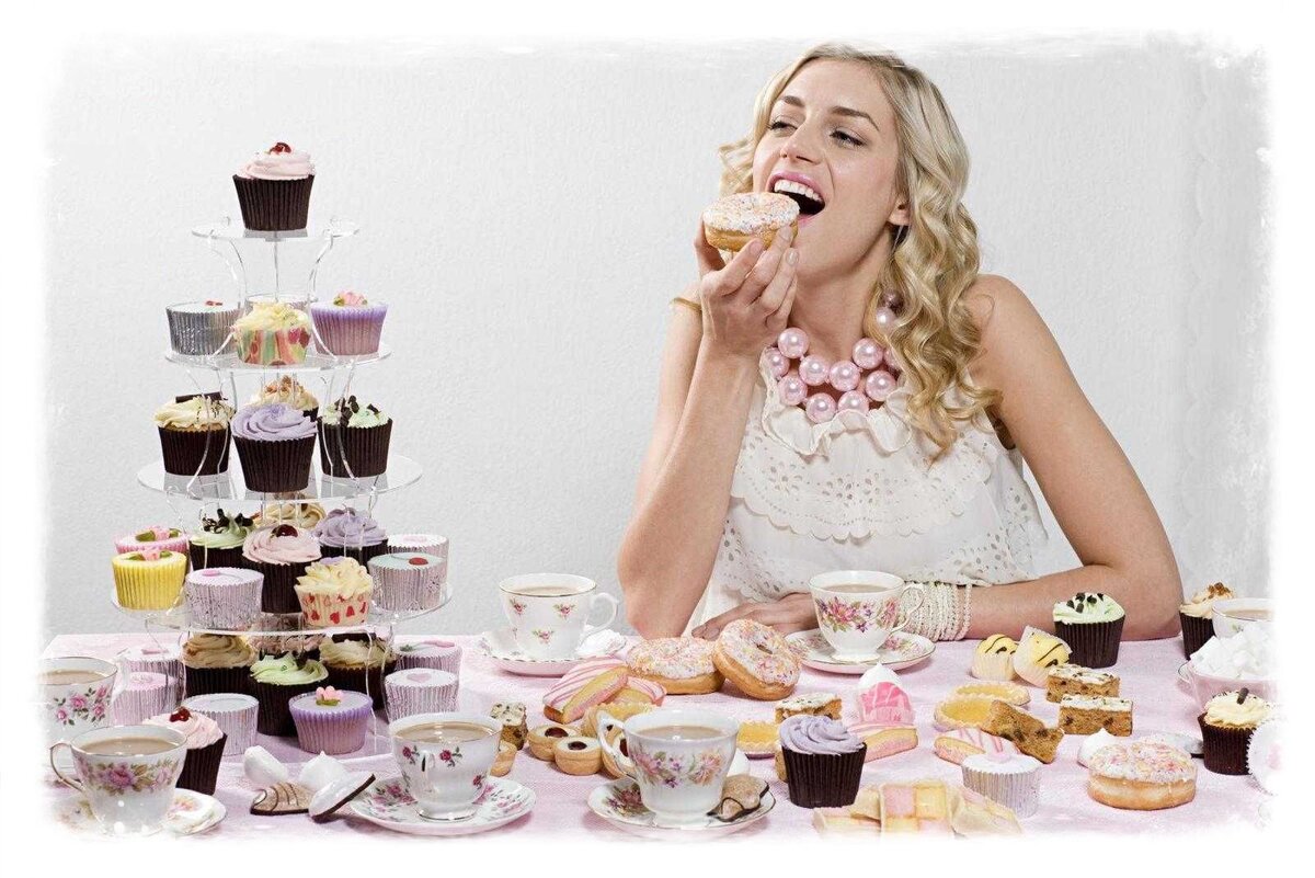 Завтракать можно тортами