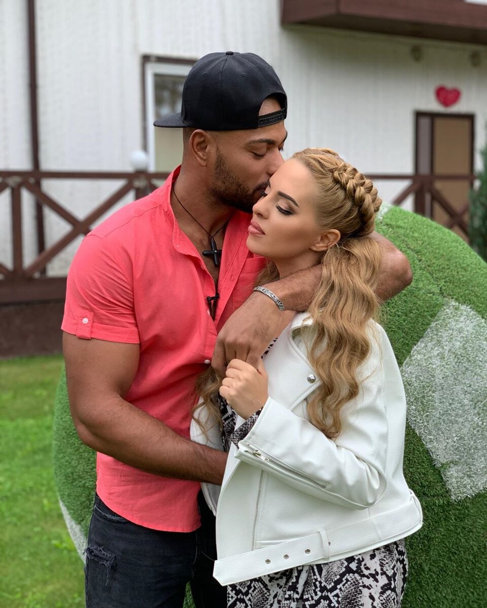 Парни юлии ефременкова юлия. Юлия ефременкова. Муж юлии ефременко дом 2. Сергей кучеров и юля. Юлия ефременкова дом 2.