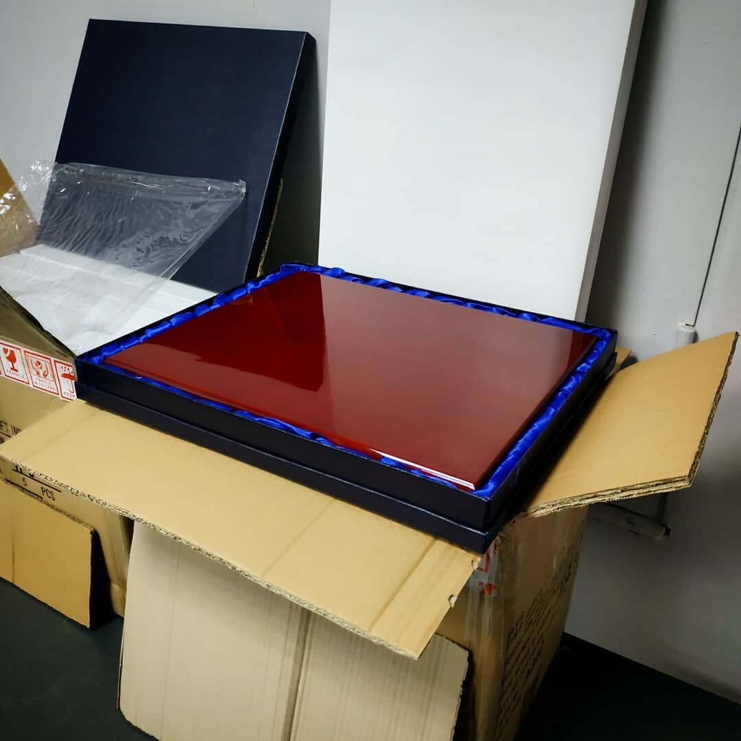 Плакетки и награды из дерева на заказ