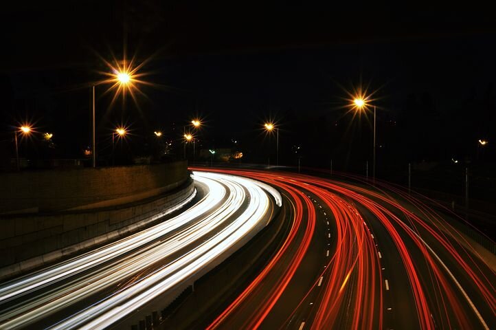 https://pixabay.com/photos/street-night-lights-illumination-692157/