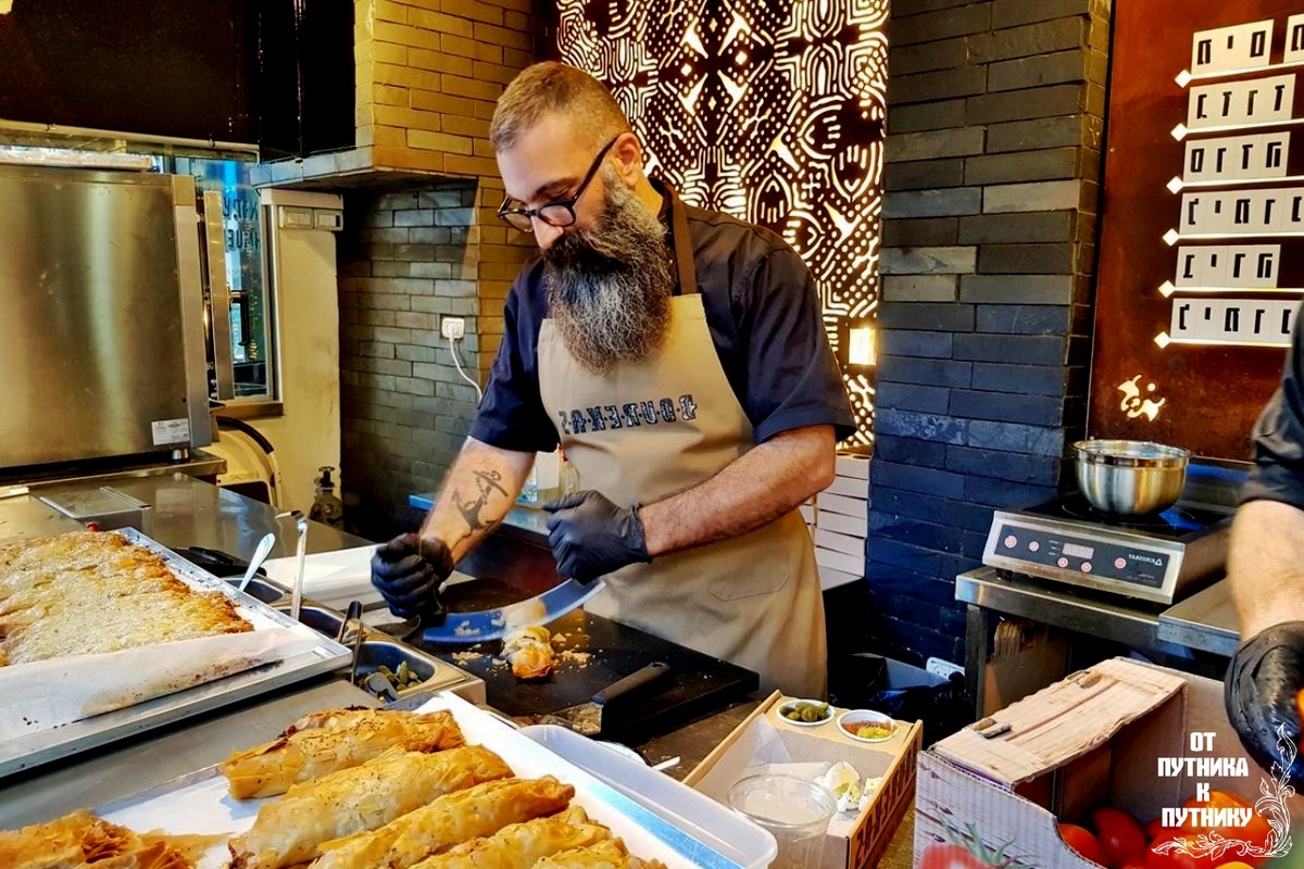 Уличный фастфуд. Фото из открытых источников.