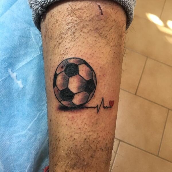 Татуировка мяч